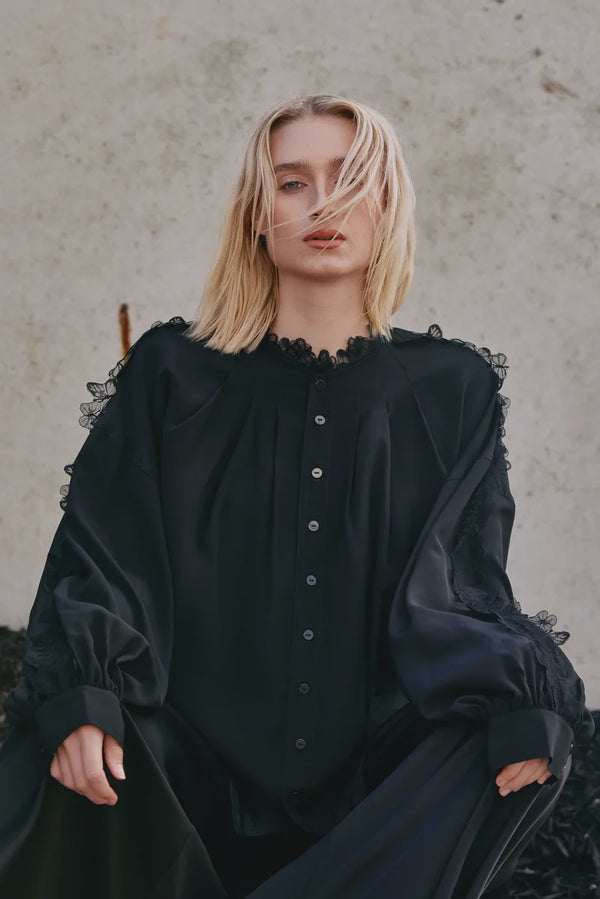 M.A. Dainty Camilla Blouse