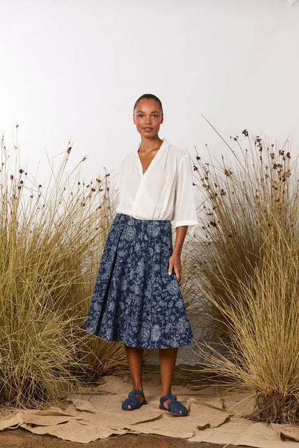 M.A. Dainty Toggle Top - Milk