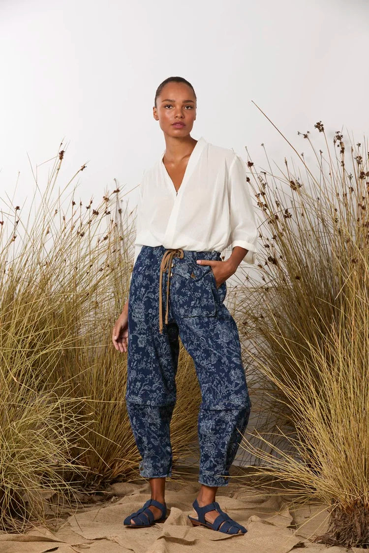 M.A. Dainty Toggle Top - Milk