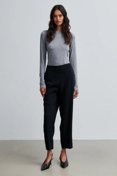 Second Female Garbo Pant - Black