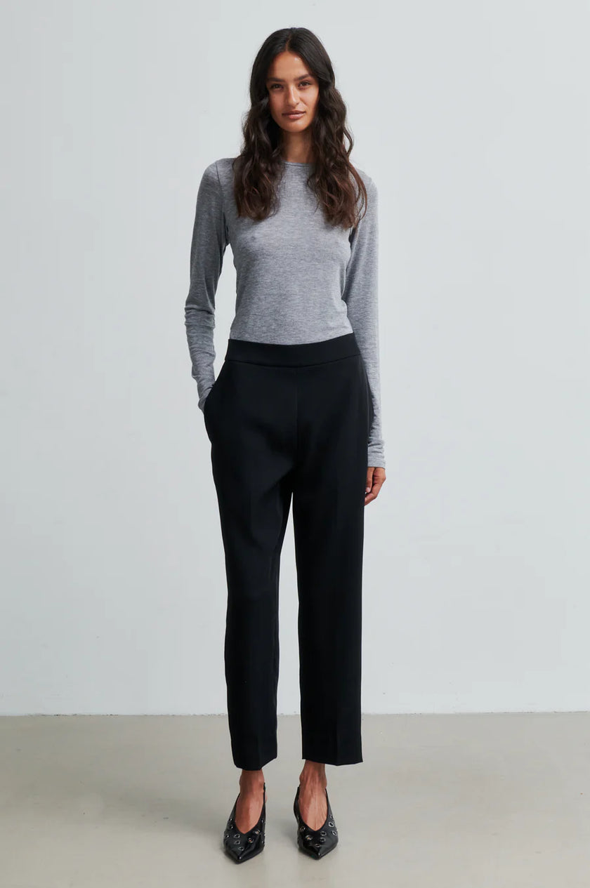 Second Female Garbo Pant - Black