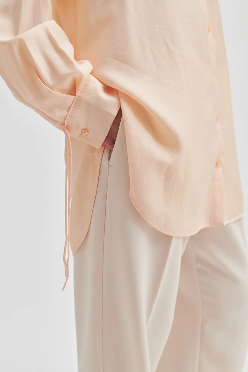 Second Female Massman Shirt - Bleached Apricot