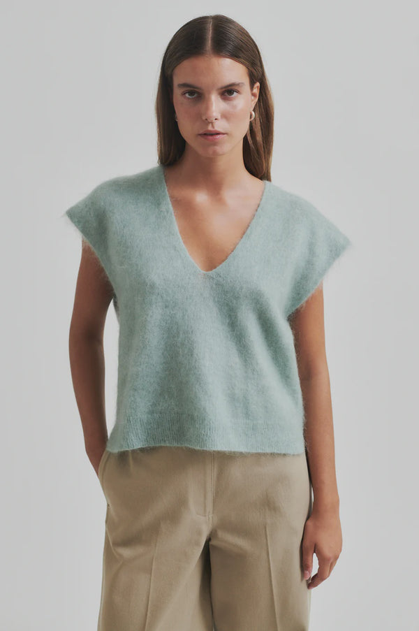 Second Female Camryn Vest