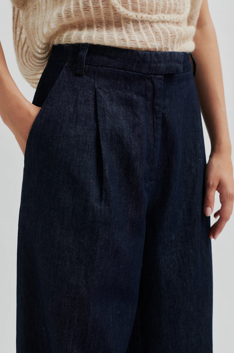 Second Female Alluet Pant