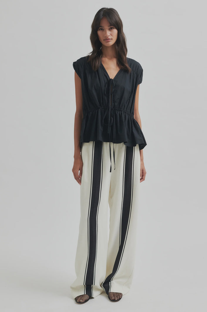 Second Female Lie Pant