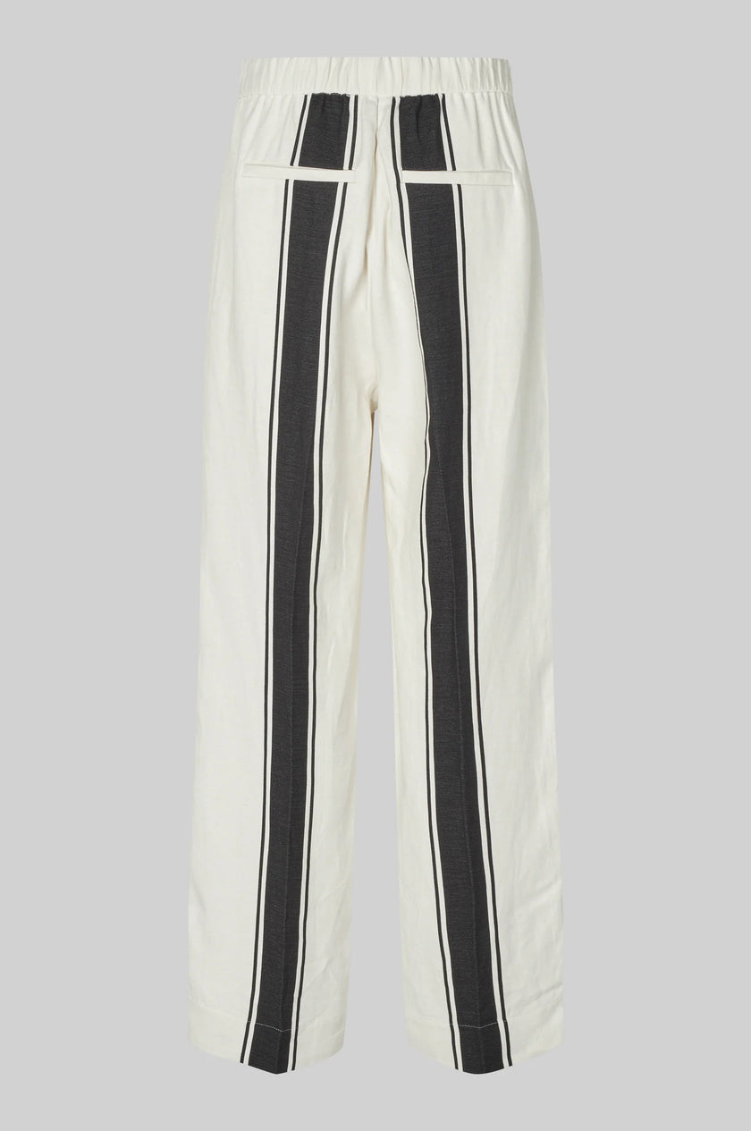 Second Female Lie Pant