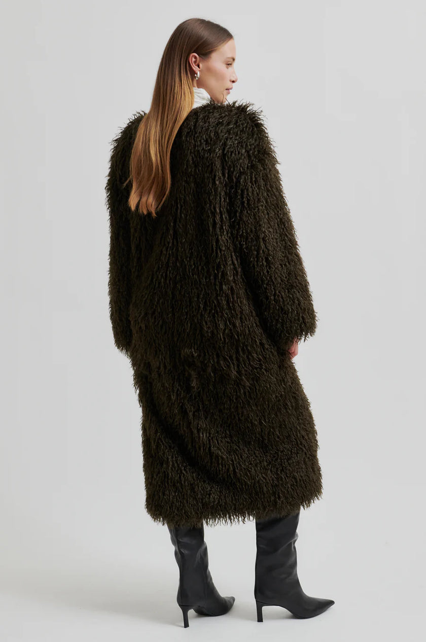 Second Female Ophie Fluffy Coat - Delicioso