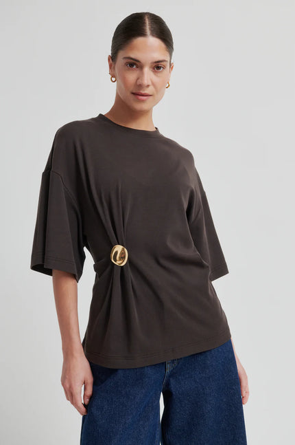 Second Female Enora Brooch Tee - Chocolate