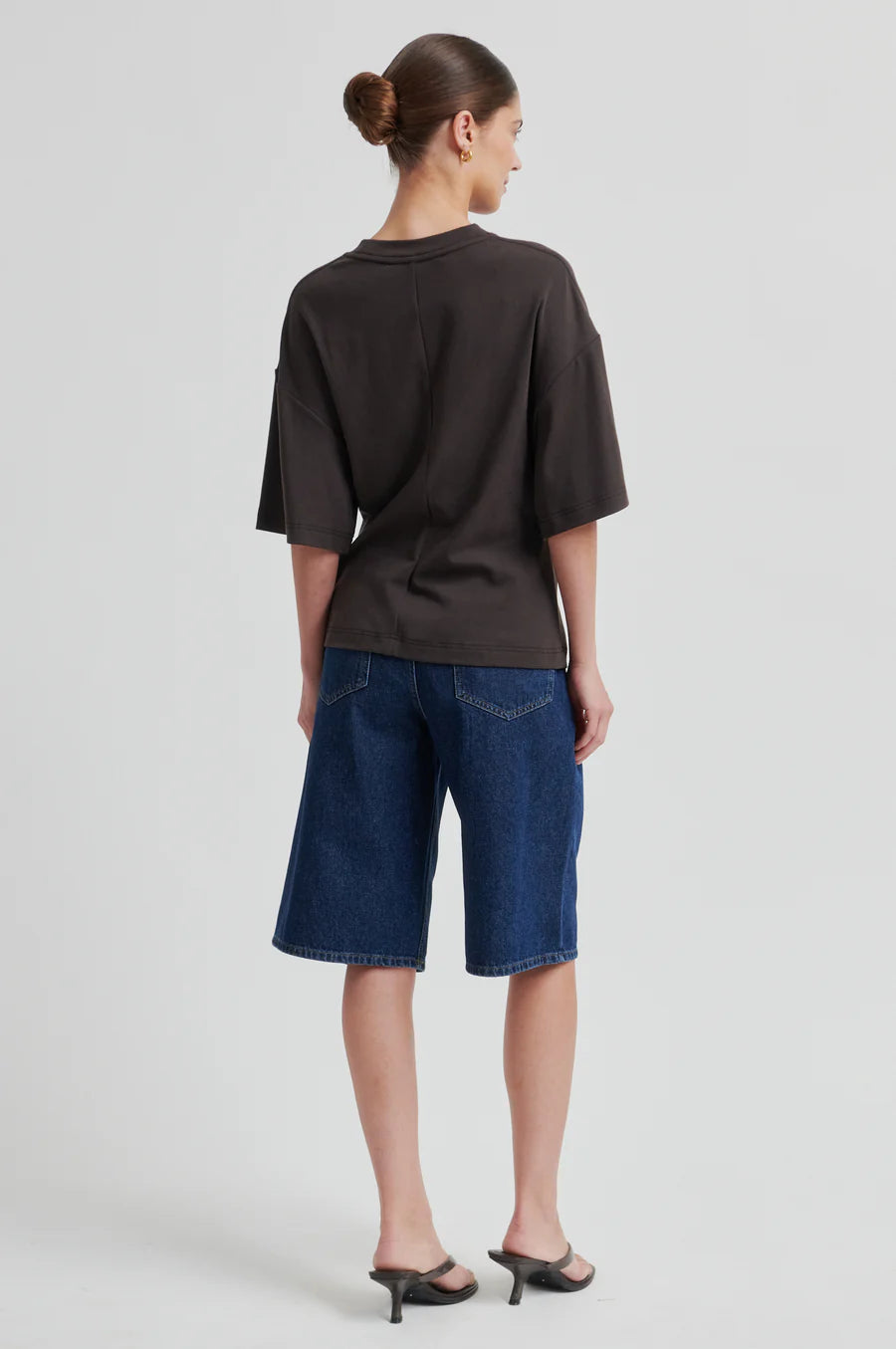 Second Female Enora Brooch Tee - Chocolate