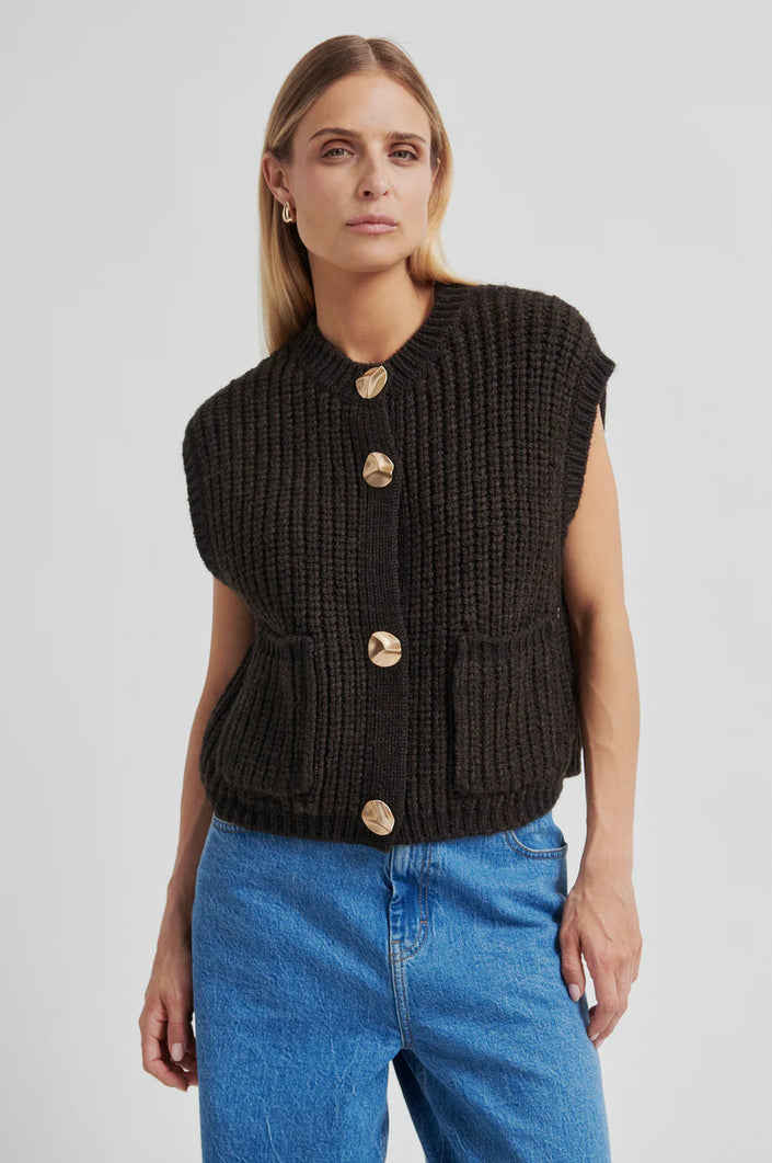 Second Female Ulrikke Brooch Vest Knit  - Chocolate