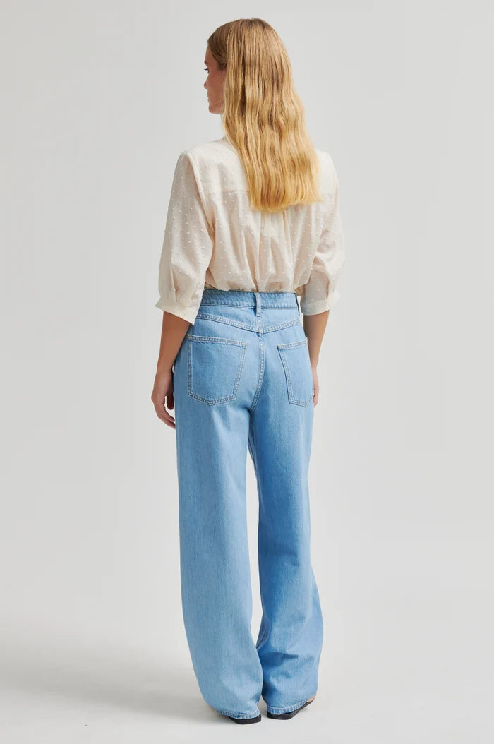SECOND FEMALE - CELIVA SHIRT