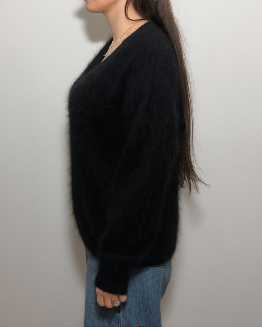HONEY L/S V Neck Cashmere Knit - Black