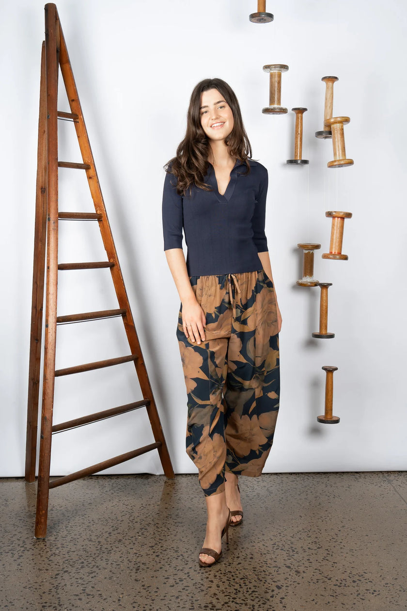 M.A. Dainty Niko Pants - Blue Floral