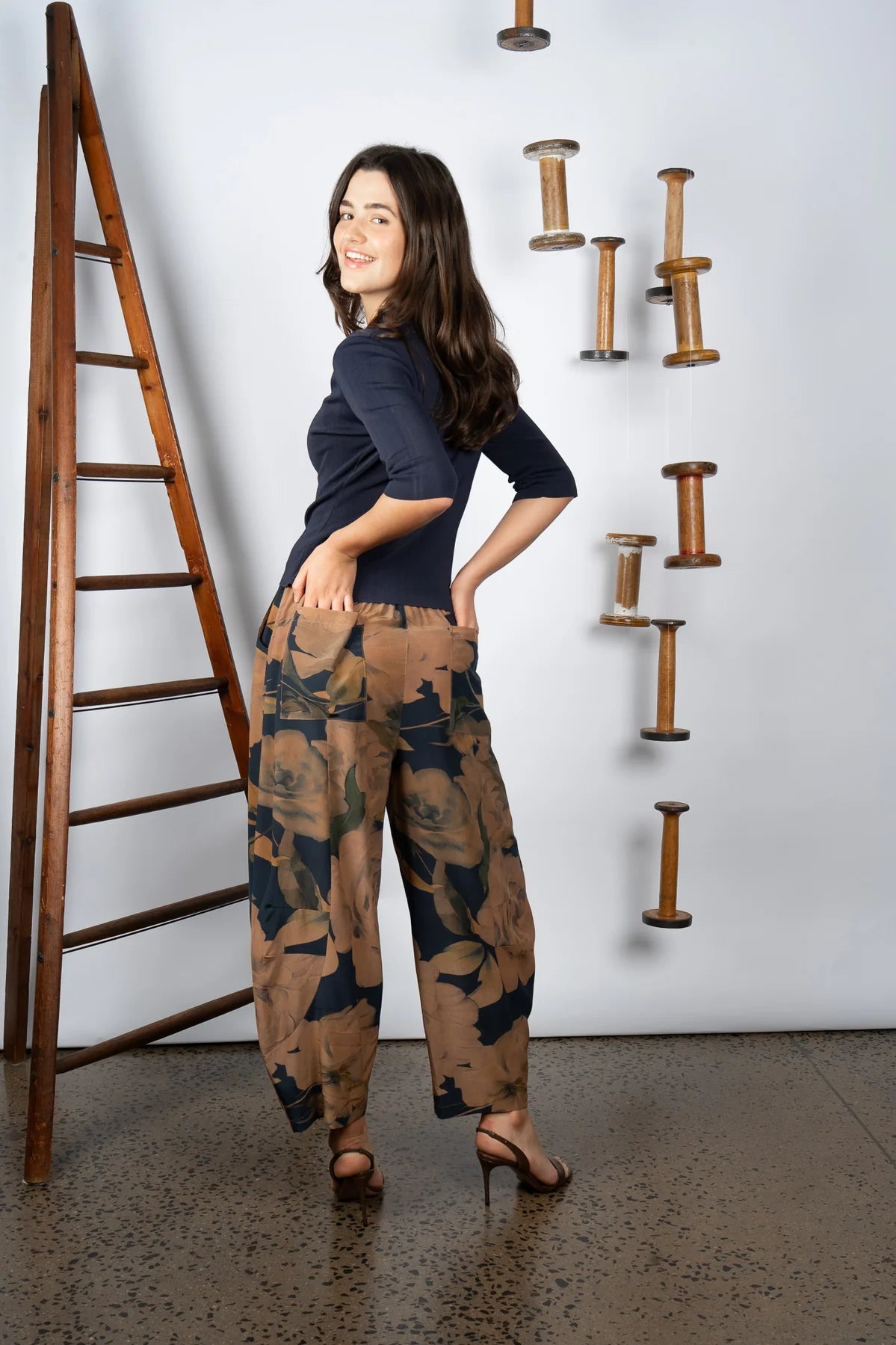 M.A. Dainty Niko Pants - Blue Floral