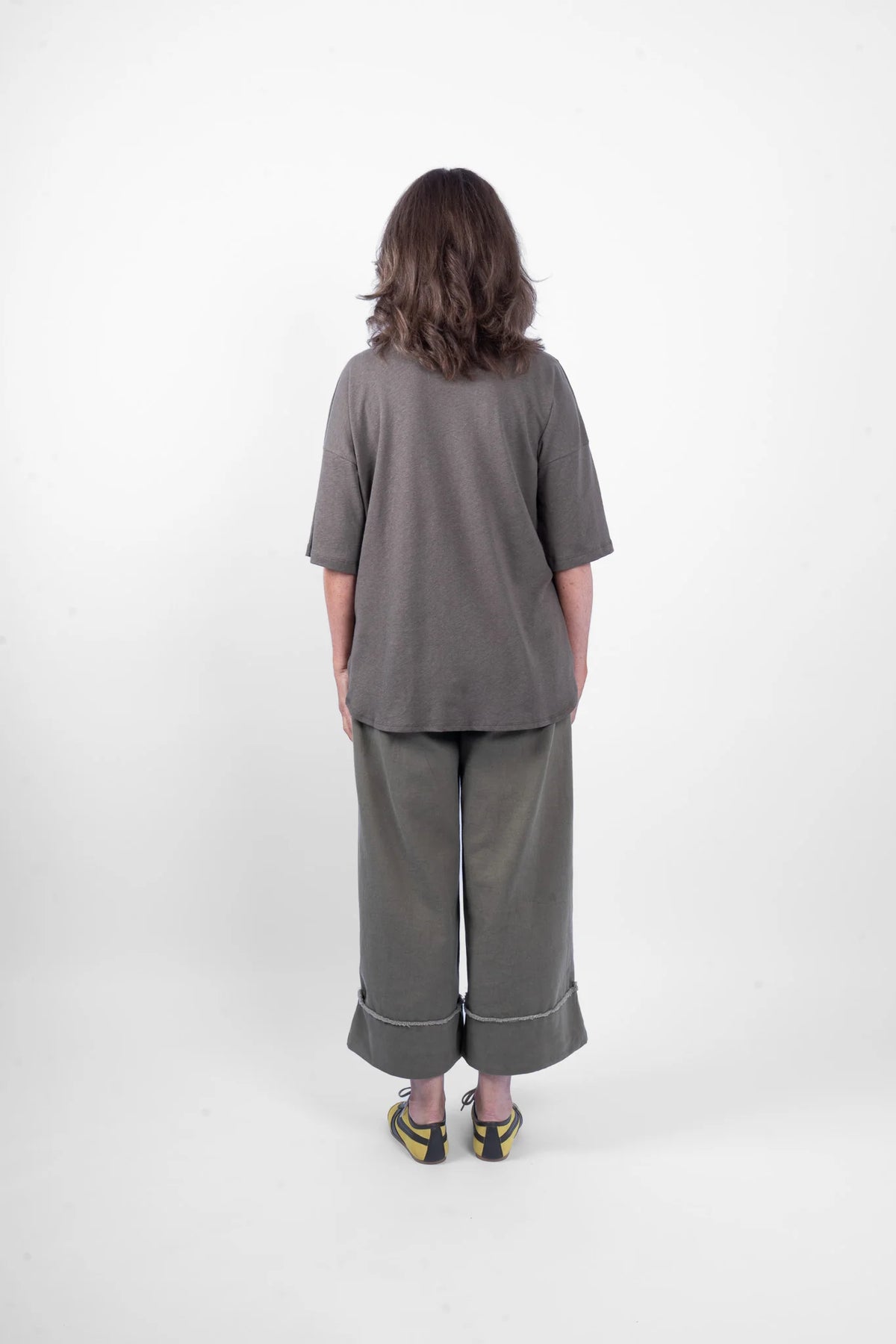 M.A. Dainty Peony Tee - Kelp
