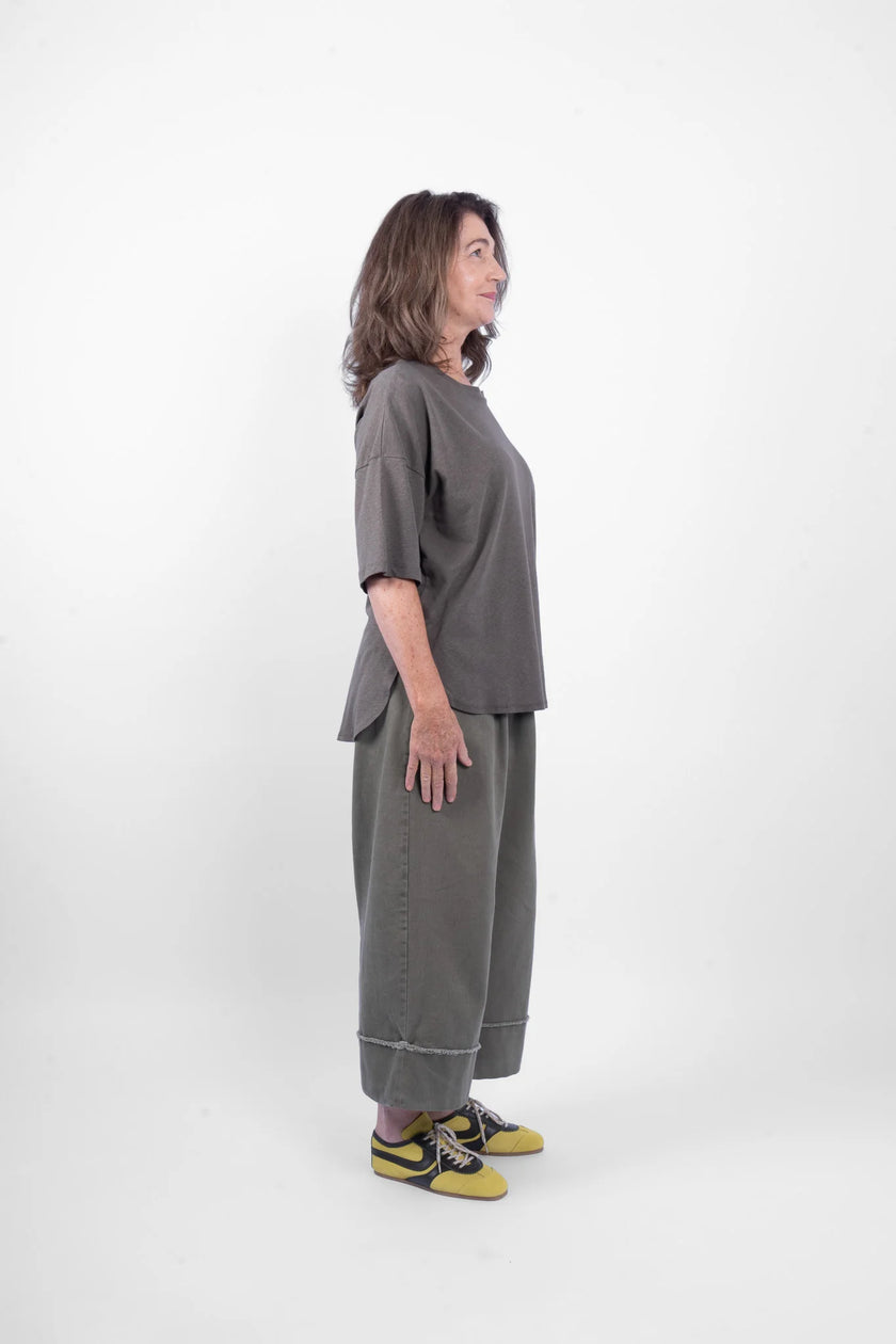 M.A. Dainty Peony Tee - Kelp