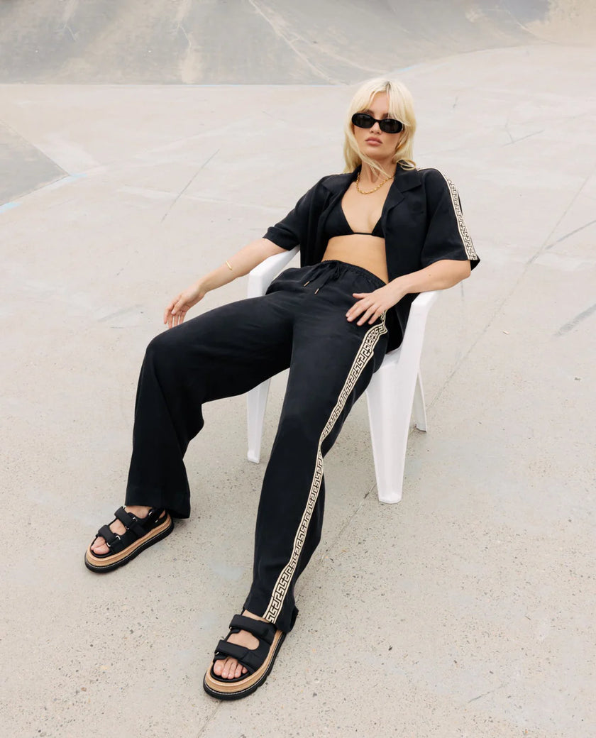 Something Very Special Geo Vacay Pant - Black