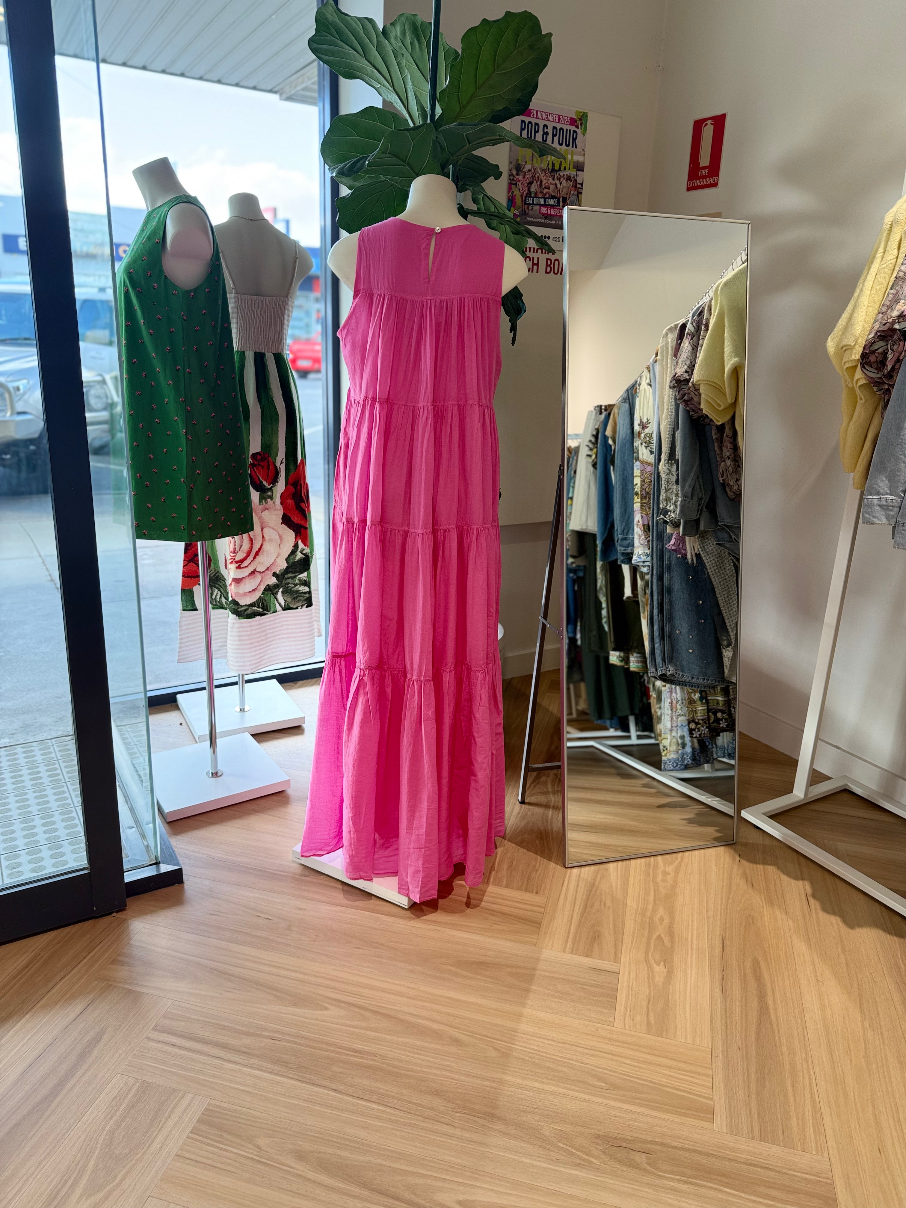 Devotion Twins Lack Dress - Fuchsia