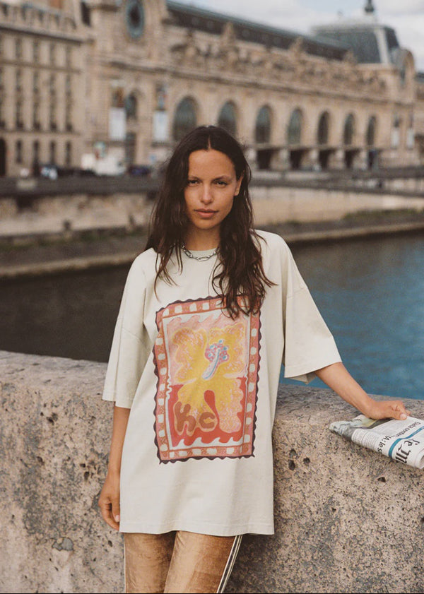 Kinga Csilla Hibiscus Tee