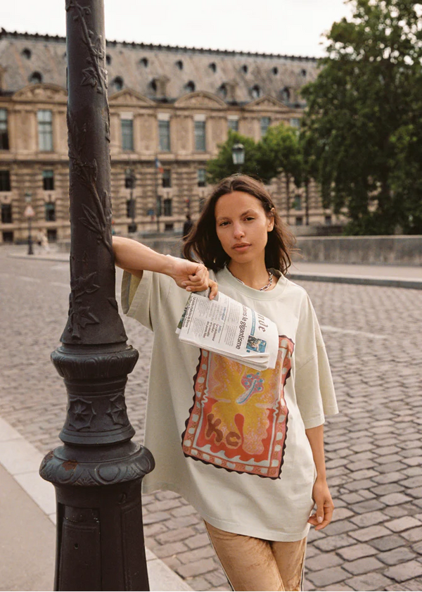 Kinga Csilla Hibiscus Tee