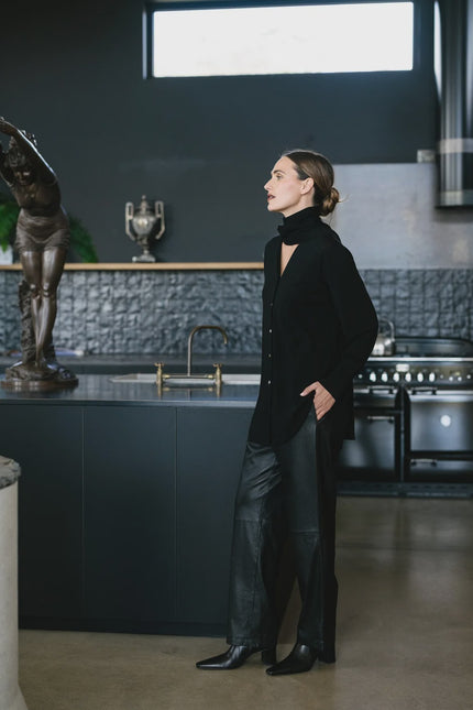 M.A. Dainty Clerk Knit Shirt with Tie - Black