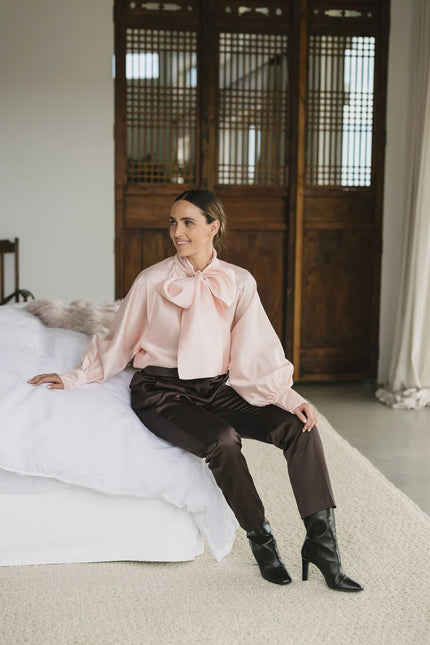 M.A. Dainty Brace Blouse - Ballet Pink