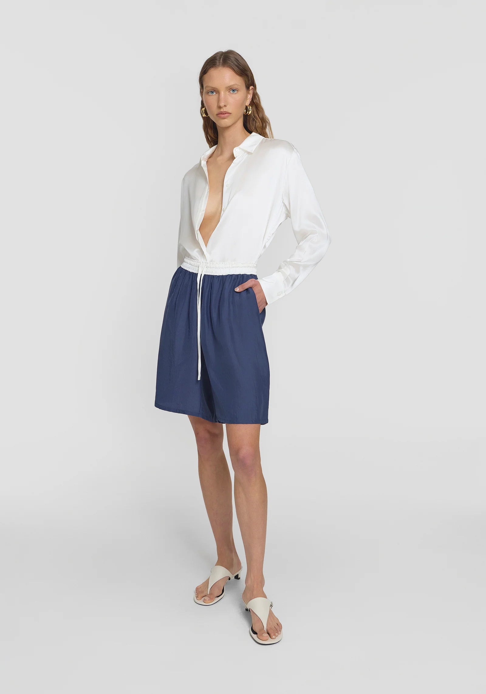 VIKTORIA & WOODS Limelight Short