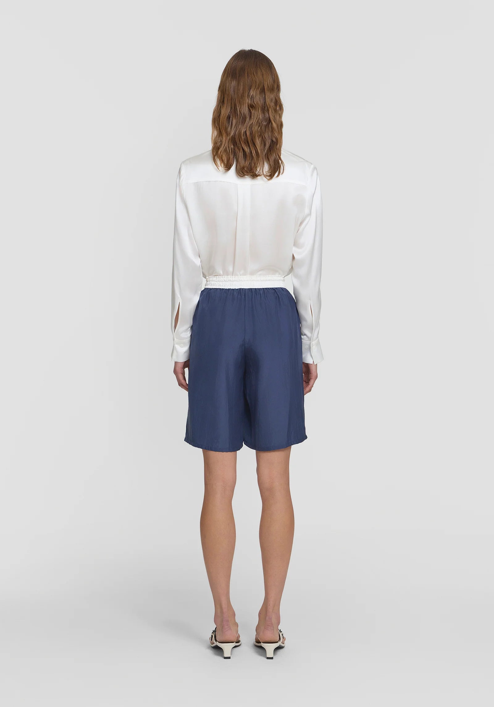 VIKTORIA & WOODS Limelight Short