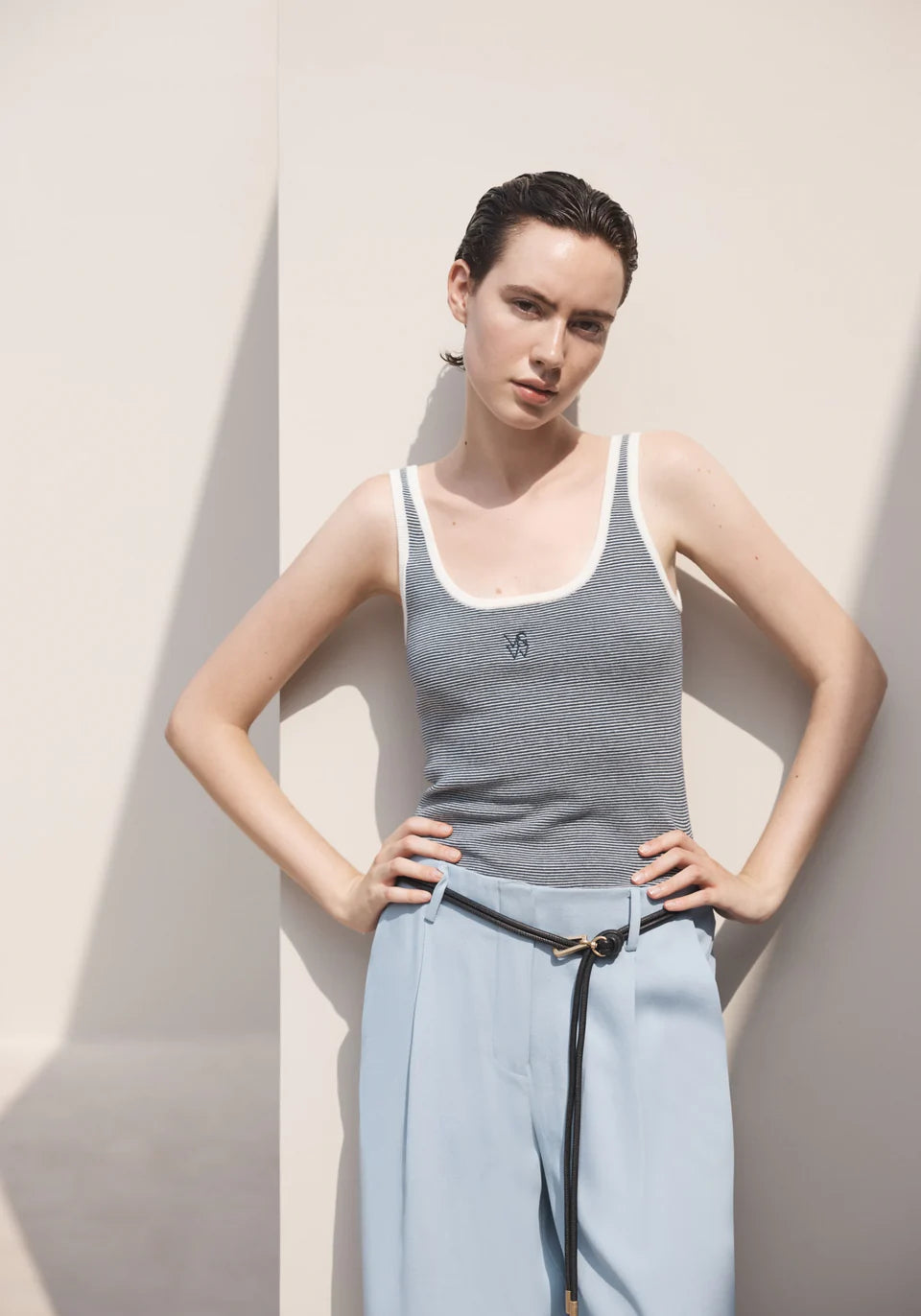 VIKTORIA & WOODS Chronicle Tank - Navy