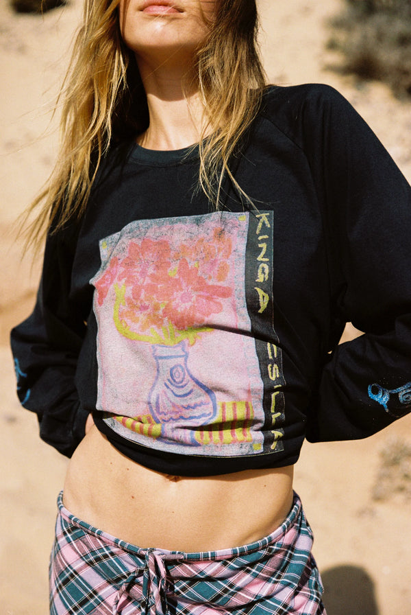 Kinga Csilla Polpo Vase Roses Tee