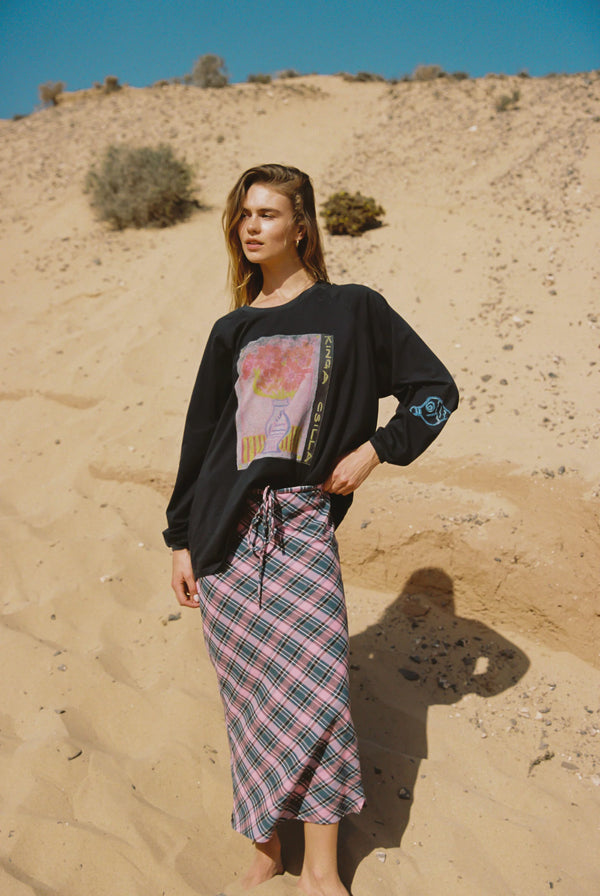Kinga Csilla Polpo Vase Roses Tee