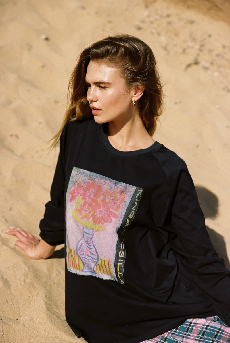 Kinga Csilla Polpo Vase Roses Tee
