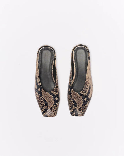 WALNUT PIA LEATHER MULE - SMOKE SNAKE GREY
